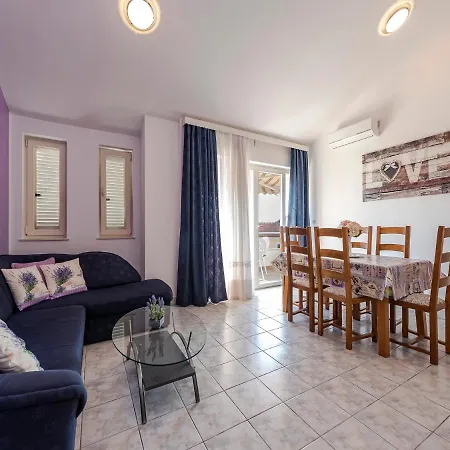 Сasa de vacaciones Antonella Privlaka (Zadar)